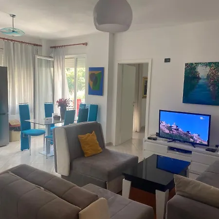 Apartment Sea Retreat *